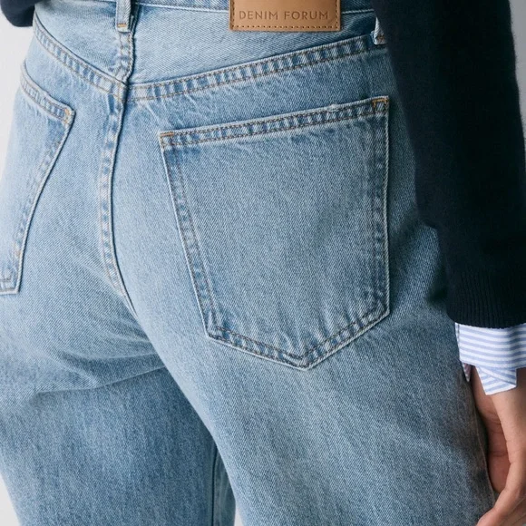 Denim Forum Farrah High Rise Light Blue Jeans - Picture 4 of 9